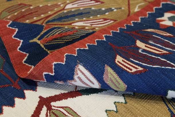 ウシャクキリム Ushak Oushak Kilim