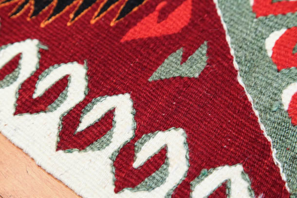 ムット(ムーツ・ムッツ)セミオールド キリム Mut Semi-Old Kilim