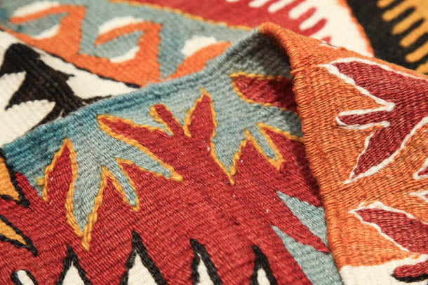 ムット(ムーツ・ムッツ)セミオールド キリム Mut Semi-Old Kilim