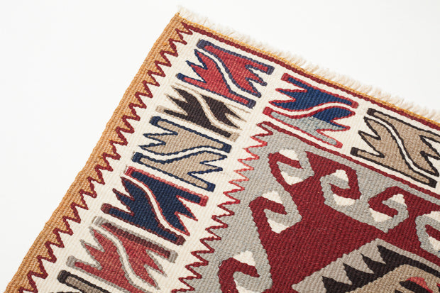 バフチェジク村キリム Bahcecik Village Kilim