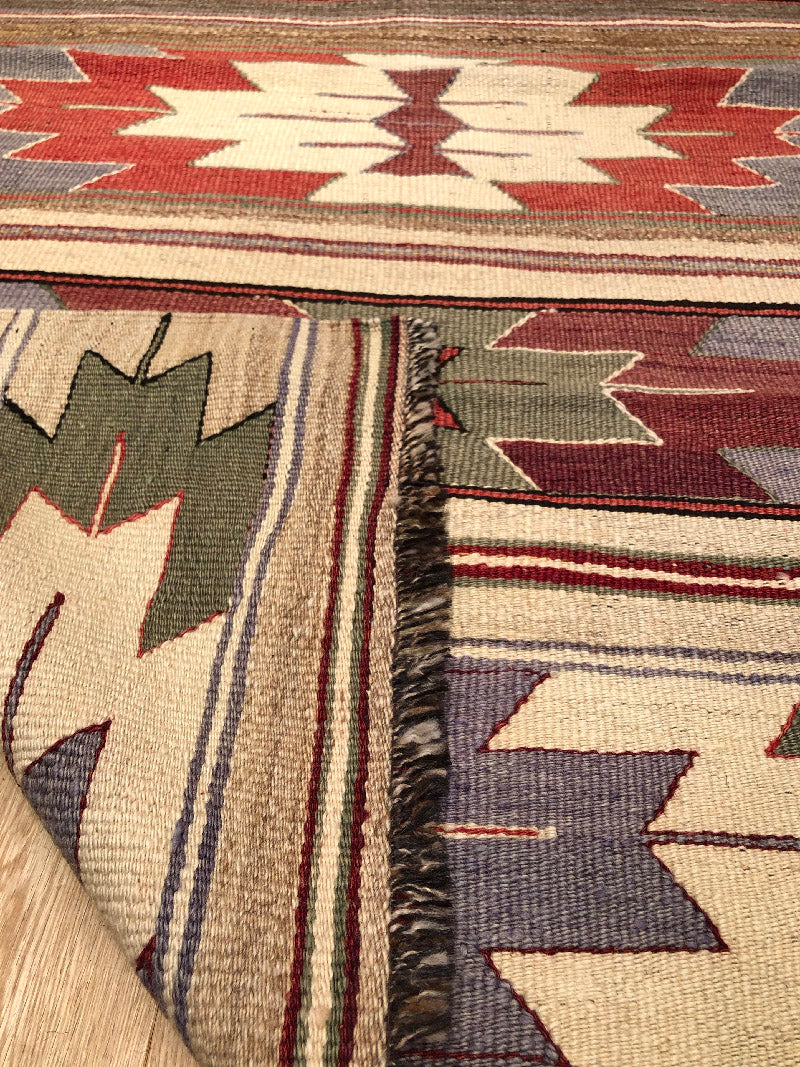 ムット(ムーツ・ムッツ)セミオールド キリム Mut Semi-Old Kilim