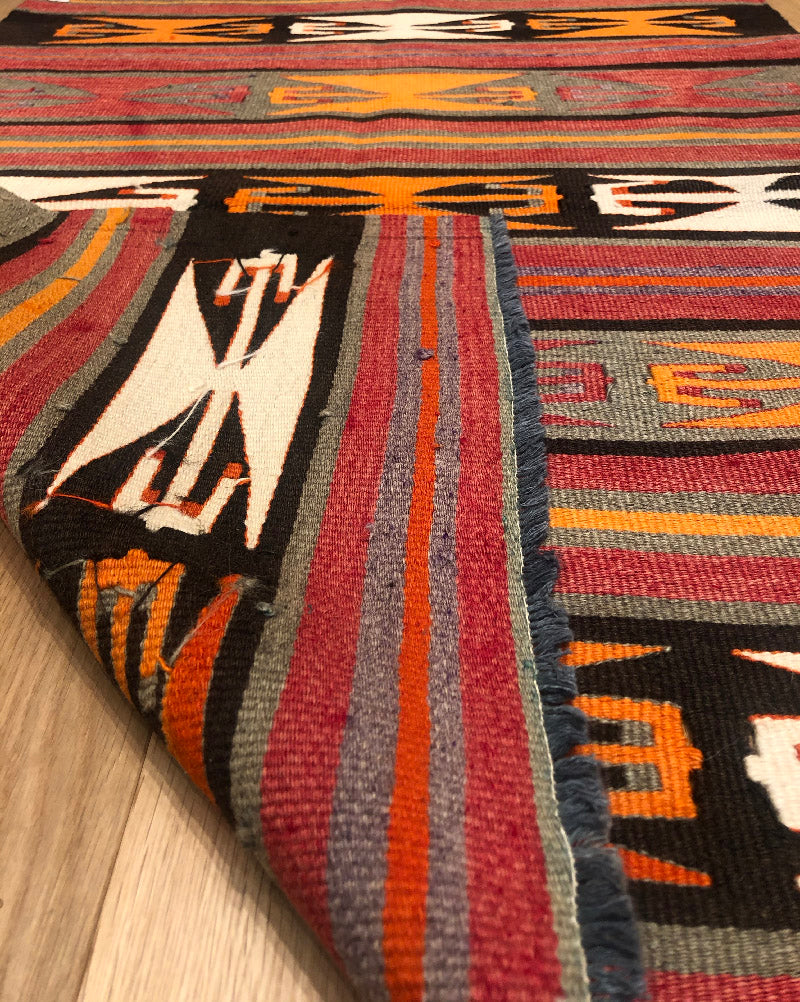 ムット(ムーツ・ムッツ)セミオールド キリム Mut Semi-Old Kilim