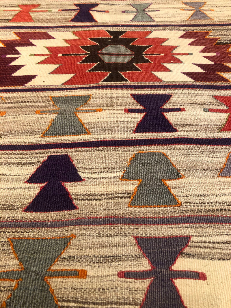 ムット(ムーツ・ムッツ)セミオールド キリム Mut Semi-Old Kilim