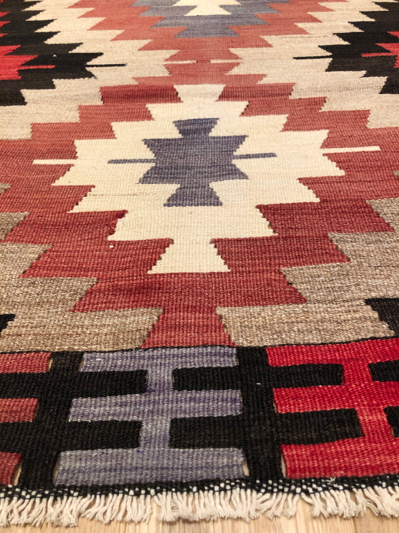 ムット(ムーツ・ムッツ)セミオールド キリム Mut Semi-Old Kilim