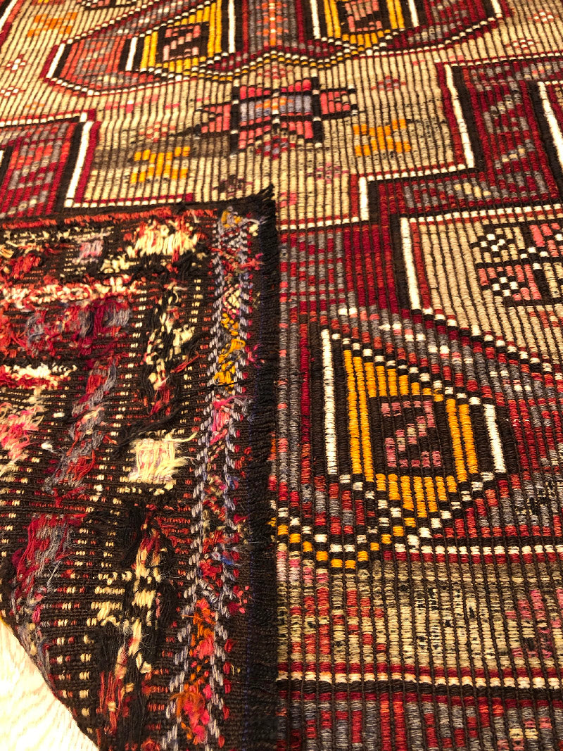 ムット(ムーツ・ムッツ)セミオールド キリム Mut Semi-Old Kilim
