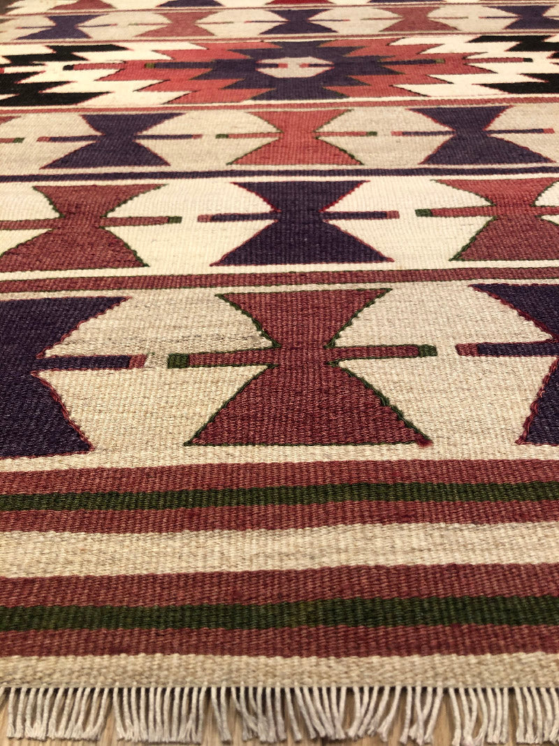 ムット(ムーツ・ムッツ)セミオールド キリム Mut Semi-Old Kilim