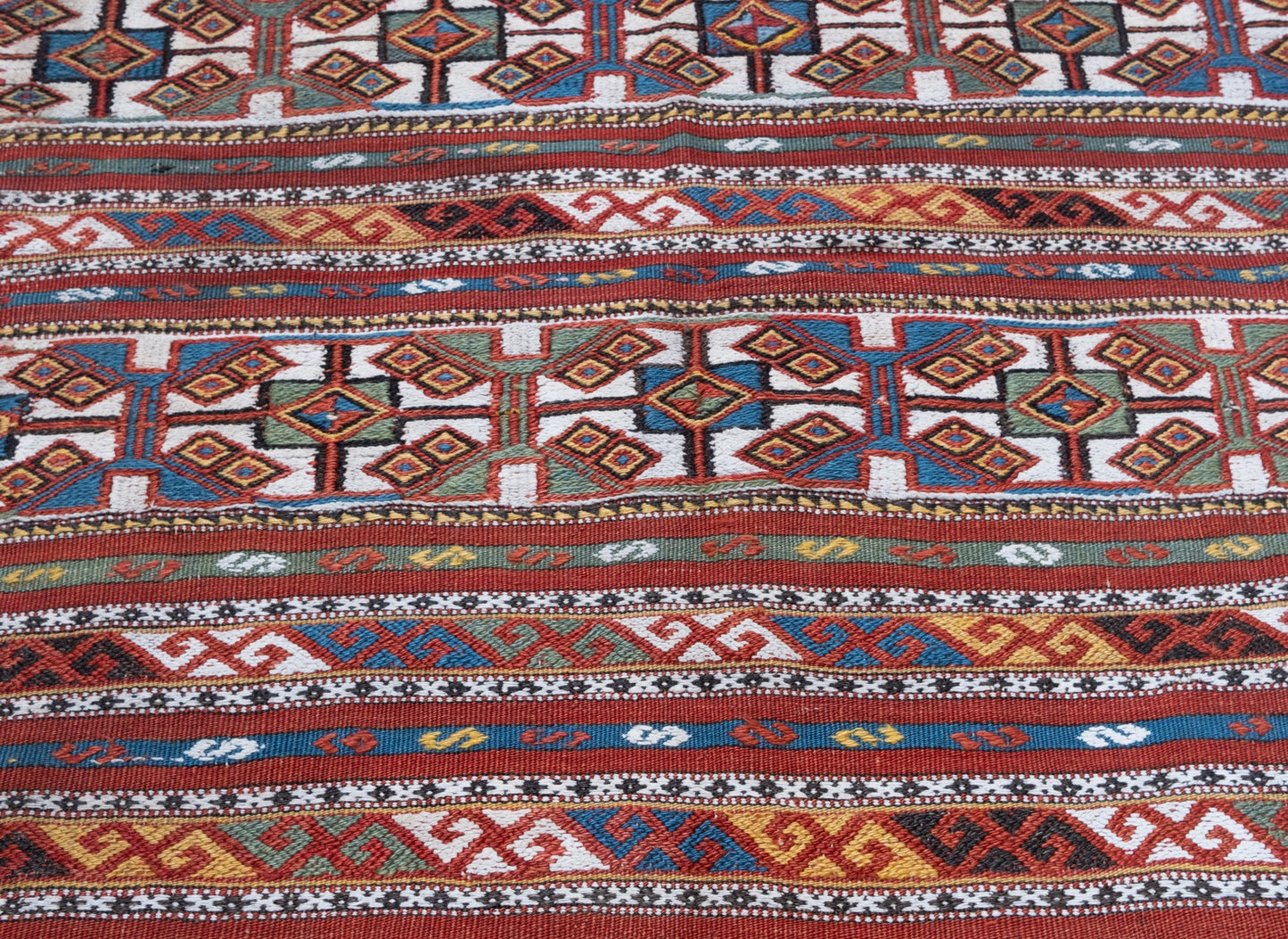 ベルガマ チュヴァル  (チュワル) キリム Bergama Chuval Cuval Kilim