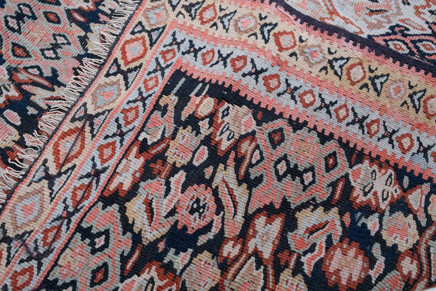 セネ キリム Senneh Kilim