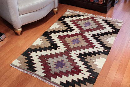 ムット（ムーツ・ムッツ）セミオールド キリム Mut Semi-Old Kilim