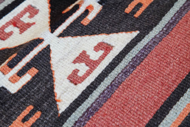 ムット（ムーツ・ムッツ）セミオールド キリム Mut Semi-Old Kilim
