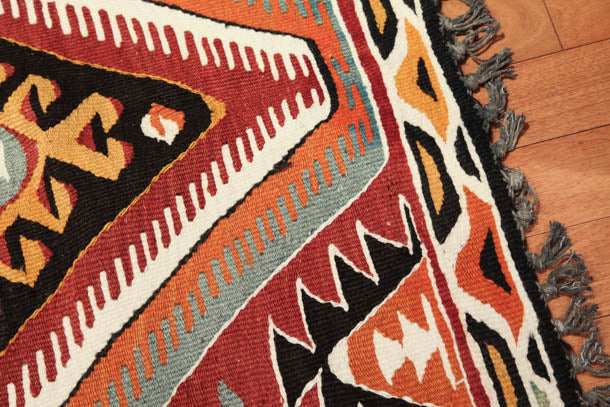 ムット（ムーツ・ムッツ）セミオールド キリム Mut Semi-Old Kilim