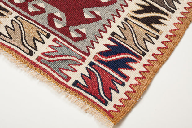 バフチェジク村キリム Bahcecik Village Kilim