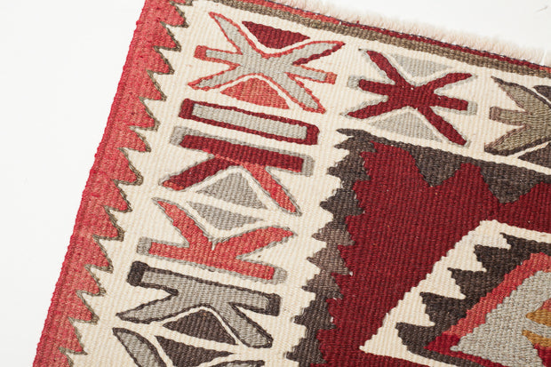 バフチェジク村キリム Bahcecik Village Kilim