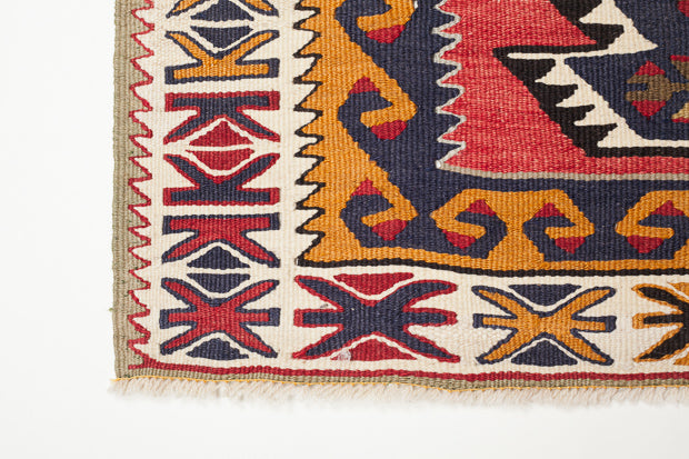 バフチェジク村キリム Bahcecik Village Kilim