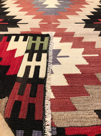 ムット（ムーツ・ムッツ）セミオールド キリム Mut Semi-Old Kilim