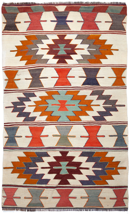 ムット（ムーツ・ムッツ）セミオールド キリム Mut Semi-Old Kilim