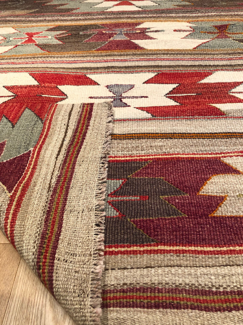 ムット（ムーツ・ムッツ）セミオールド キリム Mut Semi-Old Kilim