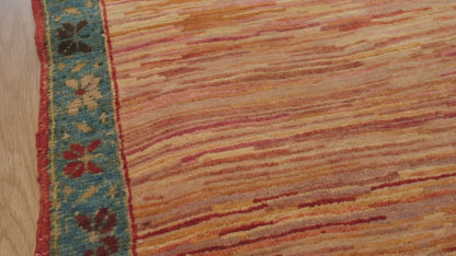 柔らかなピンクの色のラグ - ART00188